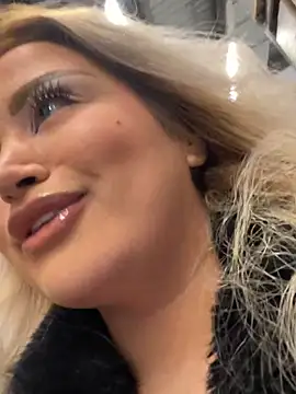 EmiliaPetrova online show from December 2024 03:00:02 PM