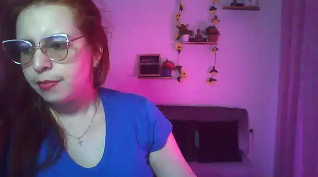 Snapshot of lorenitabella chatting on March 2025 10:28:01 PM lorenitabella online show from March 2025 10:28:01 PM