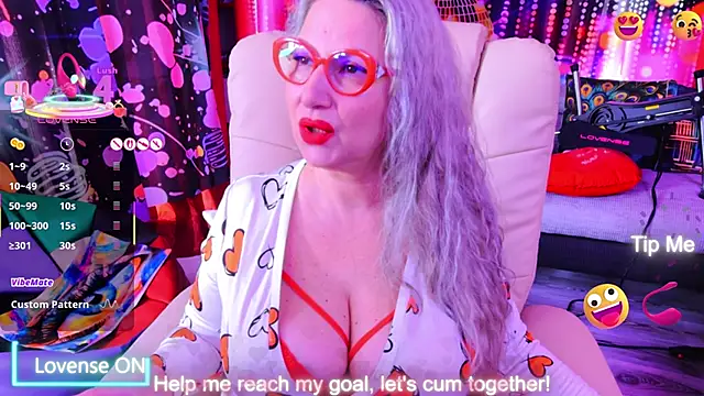 mature lisa naughty online show from February 2026 10:45:01 AM