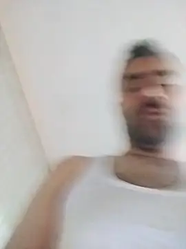 kevgir08 online show from December 2025 10:26:01 PM