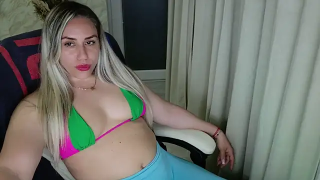 Snapshot of Annyfit4you chatting on March 2025 10:16:01 PM Annyfit4you online show from March 2025 10:16:01 PM