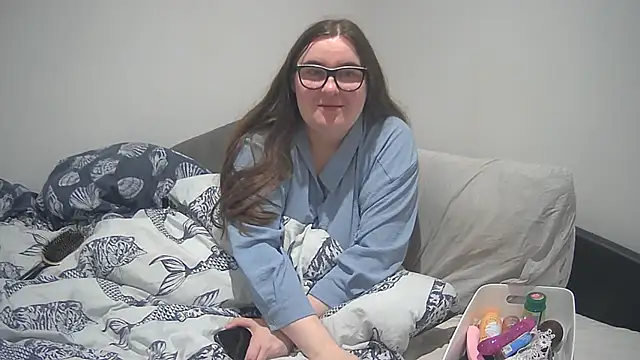 Rebecca Summer online show from December 2024 09:31:02 AM