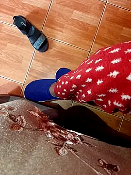 feet toes online show from December 2025 06:17:02 AM