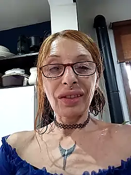 Snapshot of FrozenWaffle chatting on February 2025 06:31:02 PM FrozenWaffle online show from February 2025 06:31:02 PM