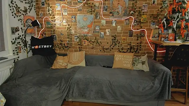 Snapshot of yamy_yamy_yamy chatting on January 2025 01:35:01 PM yamy yamy yamy online show from January 2025 01:35:01 PM