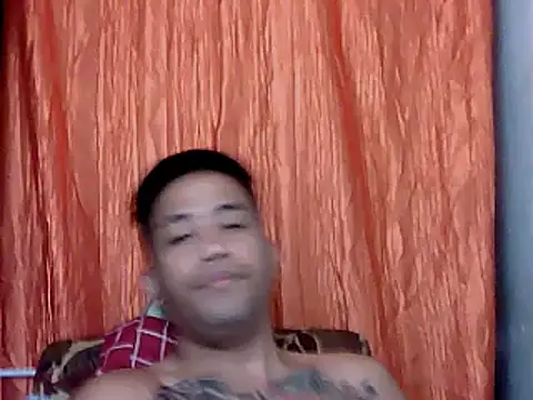 Snapshot of Thyler08 chatting on December 2024 08:48:01 AM Thyler08 online show from December 2024 08:48:01 AM