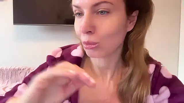 RachellAmazing online show from February 2025 09:52:02 AM