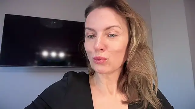 RachellAmazing online show from September 2025 02:16:01 PM