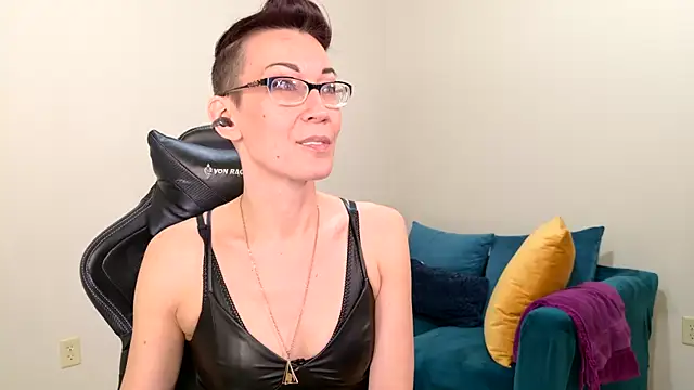 Snapshot of EveEnigma chatting on February 2025 05:29:01 PM EveEnigma online show from February 2025 05:29:01 PM