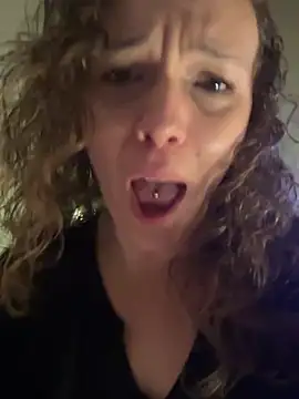 Snapshot of AuroraSummers chatting on February 2025 04:22:01 AM AuroraSummers online show from February 2025 04:22:01 AM