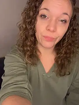 Snapshot of AuroraSummers chatting on February 2025 04:36:02 AM AuroraSummers online show from February 2025 04:36:02 AM