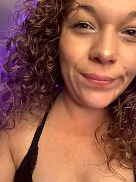 Snapshot of AuroraSummers chatting on October 2025 11:13:01 PM AuroraSummers online show from October 2025 11:13:01 PM