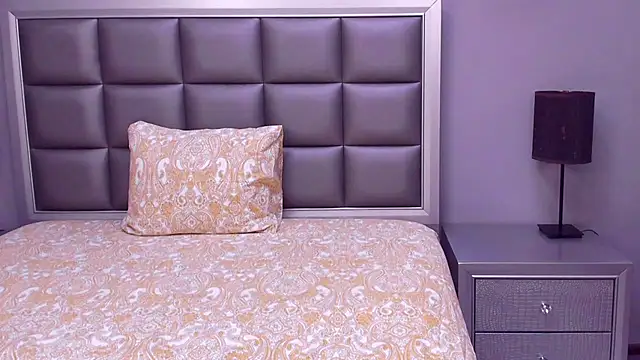 HellennSweet online show from February 2025 04:49:01 AM