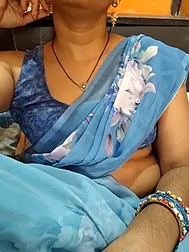 Snapshot of Diya_143 chatting on May 2026 08:34:02 AM Diya 143 online show from May 2026 08:34:02 AM
