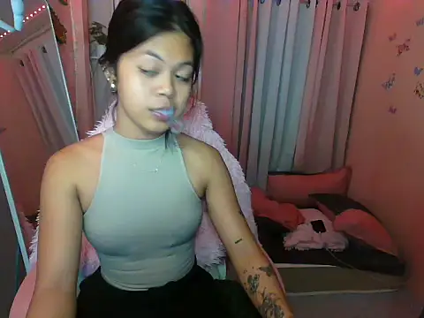 young salsalita online show from October 2025 03:13:01 PM