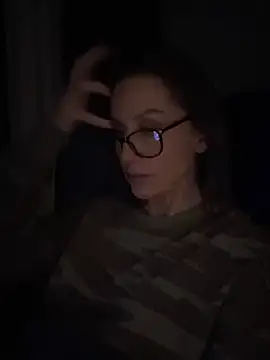 Snapshot of Fiona_Kent_ chatting on February 2025 03:23:02 AM Fiona Kent online show from February 2025 03:23:02 AM