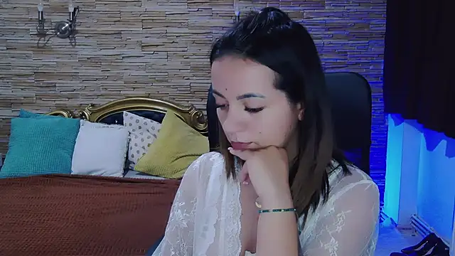 Snapshot of PlayfulElla chatting on December 2024 04:29:02 PM PlayfulElla online show from December 2024 04:29:02 PM