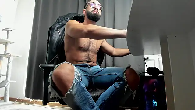 liamaesthetic online show from November 2025 08:57:02 AM