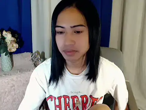 Snapshot of Lemonadexxx chatting on December 2024 10:08:02 PM Lemonadexxx online show from December 2024 10:08:02 PM