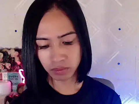 Snapshot of Lemonadexxx chatting on February 2025 12:33:02 PM Lemonadexxx online show from February 2025 12:33:02 PM