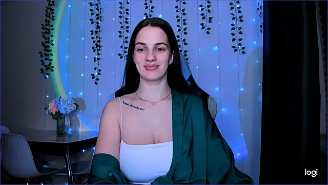 Snapshot of KarlaSim chatting on February 2025 10:40:01 PM KarlaSim online show from February 2025 10:40:01 PM