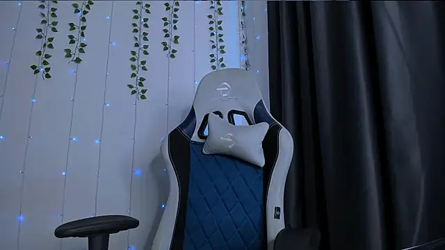 KarlaSim online show from March 2026 11:25:01 AM