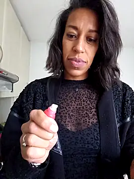 Goldenlace online show from March 2025 03:49:02 PM