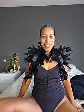 Goldenlace online show from October 2025 01:34:01 PM