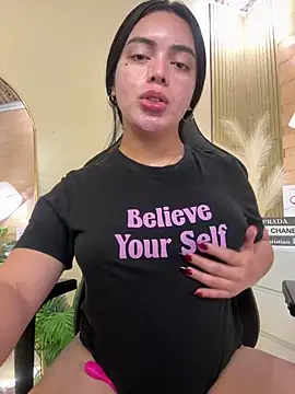 HotstuffCherrySummer online show from March 2025 10:00:02 AM