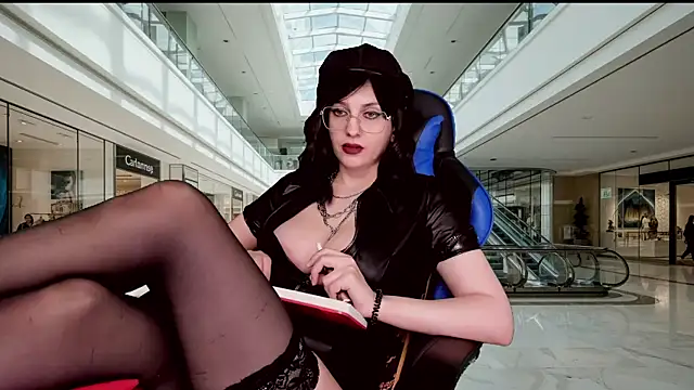 Snapshot of RoseBlooom chatting on November 2025 03:27:02 AM RoseBlooom online show from November 2025 03:27:02 AM