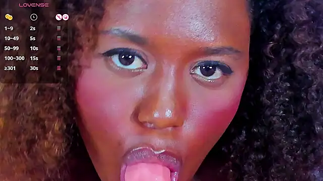 Snapshot of MAILYN_ER chatting on March 2025 12:00:01 AM MAILYN ER online show from March 2025 12:00:01 AM