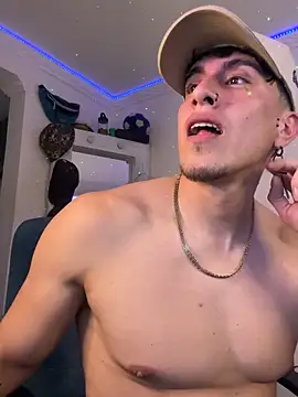 strongboy  online show from December 2025 08:05:01 PM