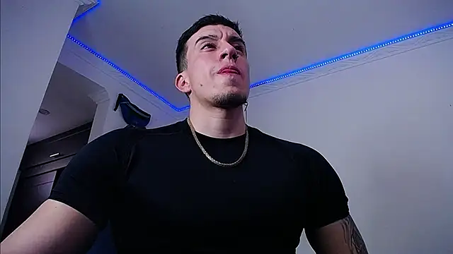 strongboy  online show from March 2026 07:28:01 PM