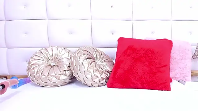 Snapshot of KendalStallyon chatting on February 2025 04:31:01 PM KendalStallyon online show from February 2025 04:31:01 PM