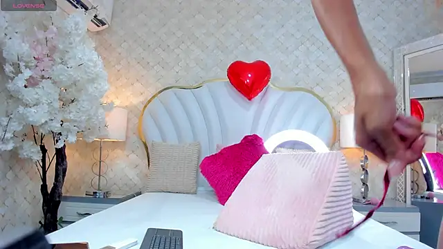 Snapshot of KendalStallyon chatting on February 2026 08:49:02 PM KendalStallyon online show from February 2026 08:49:02 PM