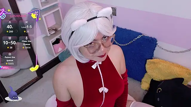 Catwhite  online show from January 2026 04:44:01 PM