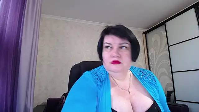 JuicyLady Di online show from October 2025 05:07:01 AM