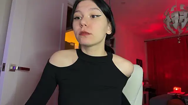 Snapshot of pinkdolly18 chatting on January 2025 09:51:02 PM pinkdolly18 online show from January 2025 09:51:02 PM