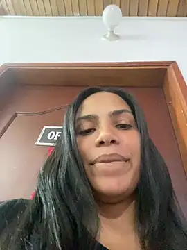 ArielleMillerr online show from January 2025 05:01:01 PM