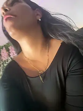 ArielleMillerr online show from September 2025 05:39:02 PM