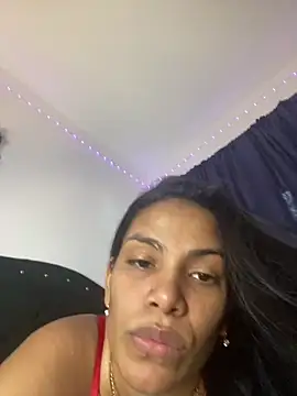 ArielleMillerr online show from October 2025 05:22:02 PM