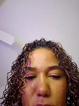 Snapshot of cataleya-glen chatting on October 2025 09:28:01 AM cataleya-glen online show from October 2025 09:28:01 AM