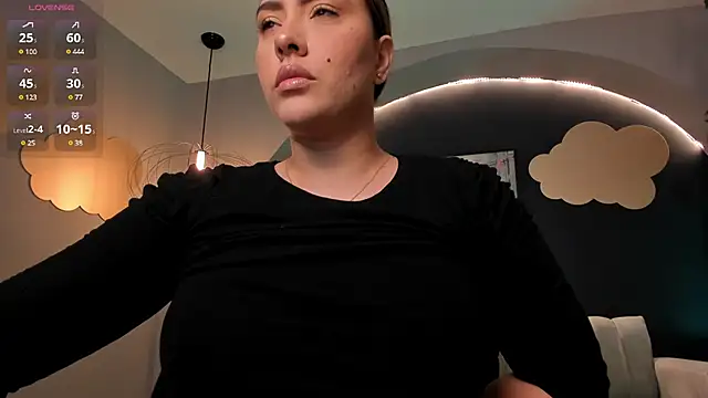 Snapshot of MartinnaBonnet chatting on March 2025 01:40:02 PM MartinnaBonnet online show from March 2025 01:40:02 PM