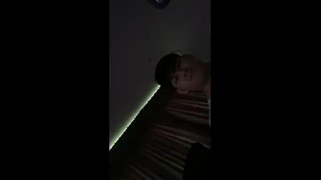 Snapshot of Jesterday chatting on November 2025 07:00:01 AM Jesterday online show from November 2025 07:00:01 AM