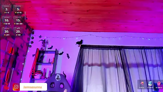 Snapshot of EmmaRusso chatting on September 2025 09:20:02 PM EmmaRusso online show from September 2025 09:20:02 PM