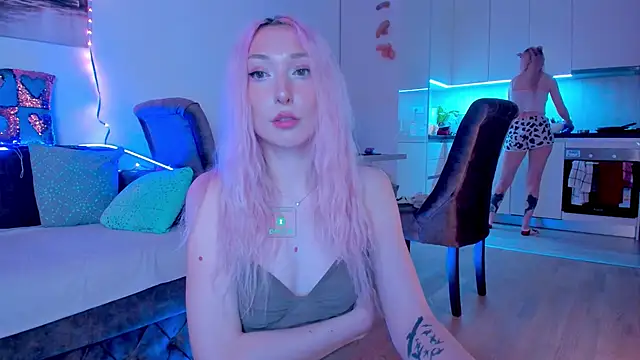 AlexRoseLiRed online show from December 2024 07:10:01 PM