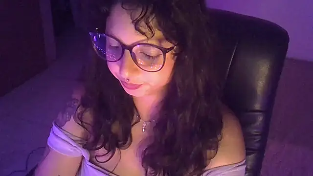 myamillor online show from December 2024 10:02:02 PM