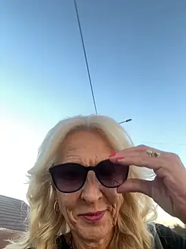 adella13 online show from September 2025 03:57:01 PM