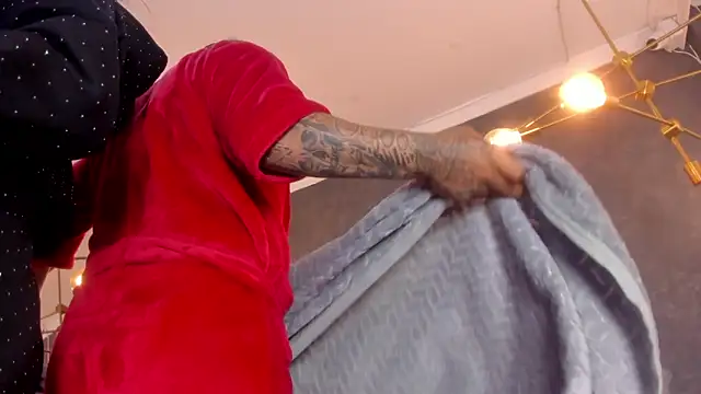 dayra angels online show from February 2026 04:35:02 AM