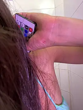 Snapshot of loolla_23 chatting on March 2025 01:53:02 AM loolla 23 online show from March 2025 01:53:02 AM